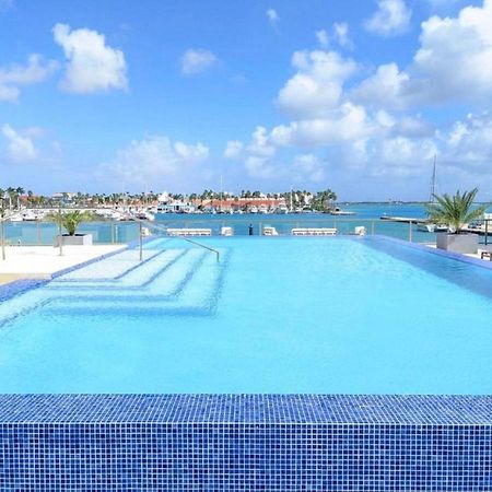 Stylish Luxury Condo, Central Location, Ocean View, Pool, Gym Oranjestad Dış mekan fotoğraf